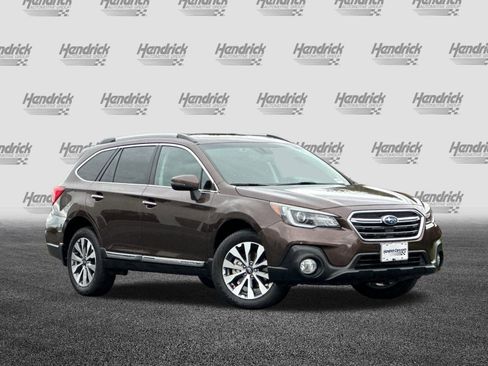 Used 2019 Subaru Outback 3.6R Touring w/ Popular Package #3A image 2