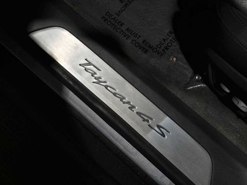 Used 2022 Porsche Taycan 4S image 27