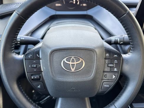 Used 2024 Toyota Prius LE image 25