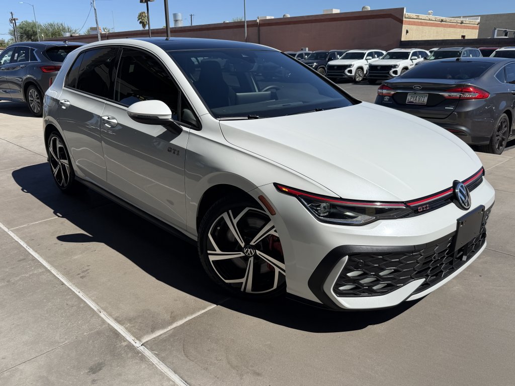 Used 2025 Volkswagen GTI SE FWD image 6