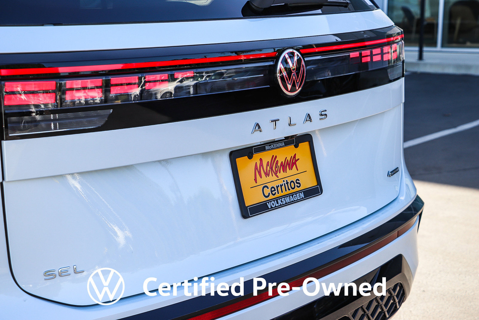 Certified 2023 Volkswagen Taos SE w/ Panoramic Sunroof Package FWD image 11