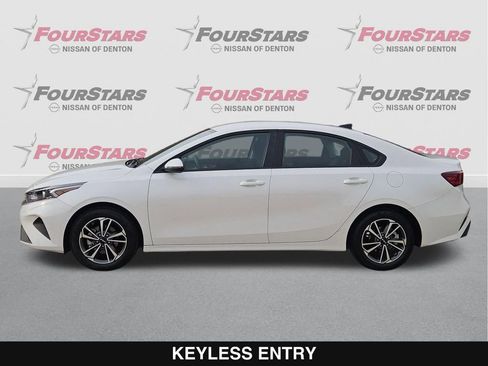Used 2023 Kia Forte LXS w/ LXS Technology Package FWD image 8