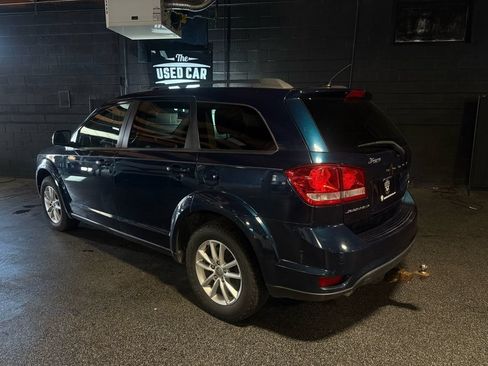 Used 2015 Dodge Journey SXT w/ Flexible Seating Group FWD image 3