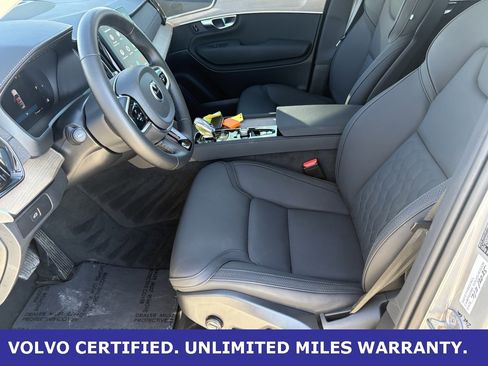 Certified 2025 Volvo XC90 B6 Plus image 26