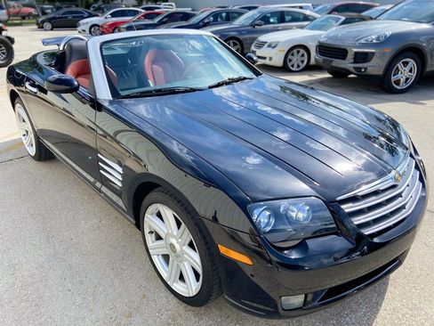 Used 2008 Chrysler Crossfire Limited RWD image 15