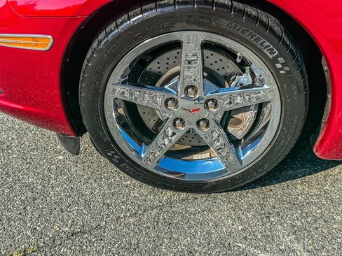 Used 2008 Chevrolet Corvette Coupe w/ Z51 Performance Package RWD image 20