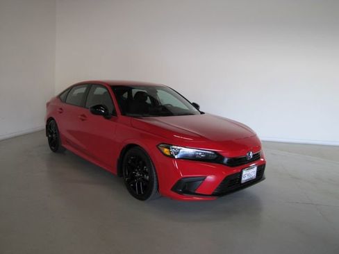 Certified 2024 Honda Civic Sport image 3