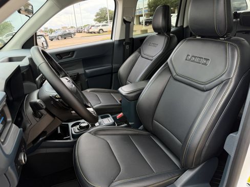 Used 2025 Ford Maverick Lobo AWD/4WD image 25