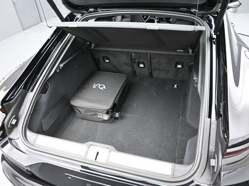 New 2026 Porsche Panamera E-Hybrid image 32