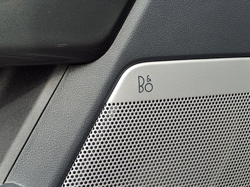 Used 2023 Ford F150 Lariat w/ Equipment Group 502A High image 30