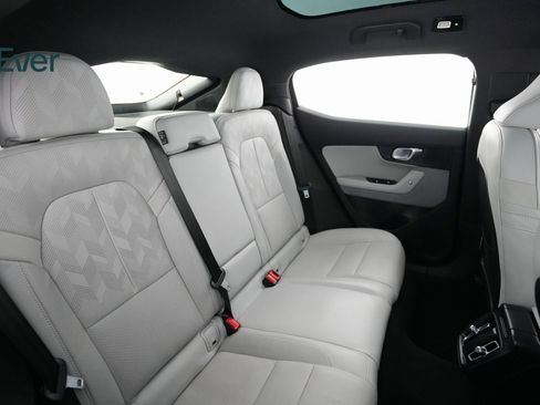 Used 2023 Polestar Polestar 2 w/ Pilot Pack image 9