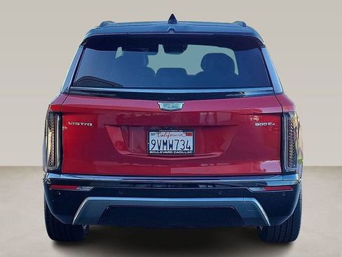 Used 2026 Cadillac Vistiq Sport image 4
