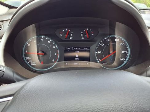 Used 2025 Chevrolet Malibu LT FWD image 16