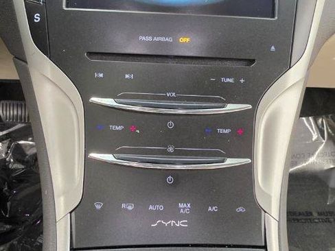 Used 2016 Lincoln MKZ w/ Equipment Group 300A Reserve FWD image 24