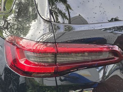 Used 2021 BMW X5 sDrive40i w/ M Sport Package image 7