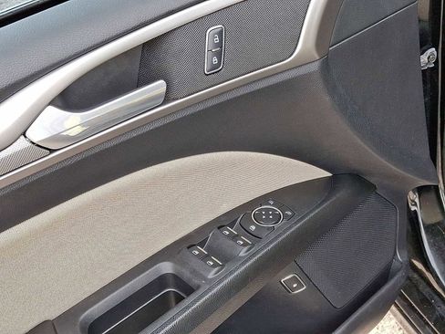 Used 2018 Ford Fusion S image 26