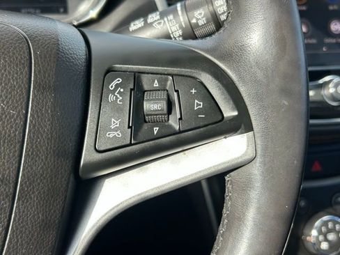 Used 2021 Chevrolet Trax LT w/ Driver Confidence Package image 22