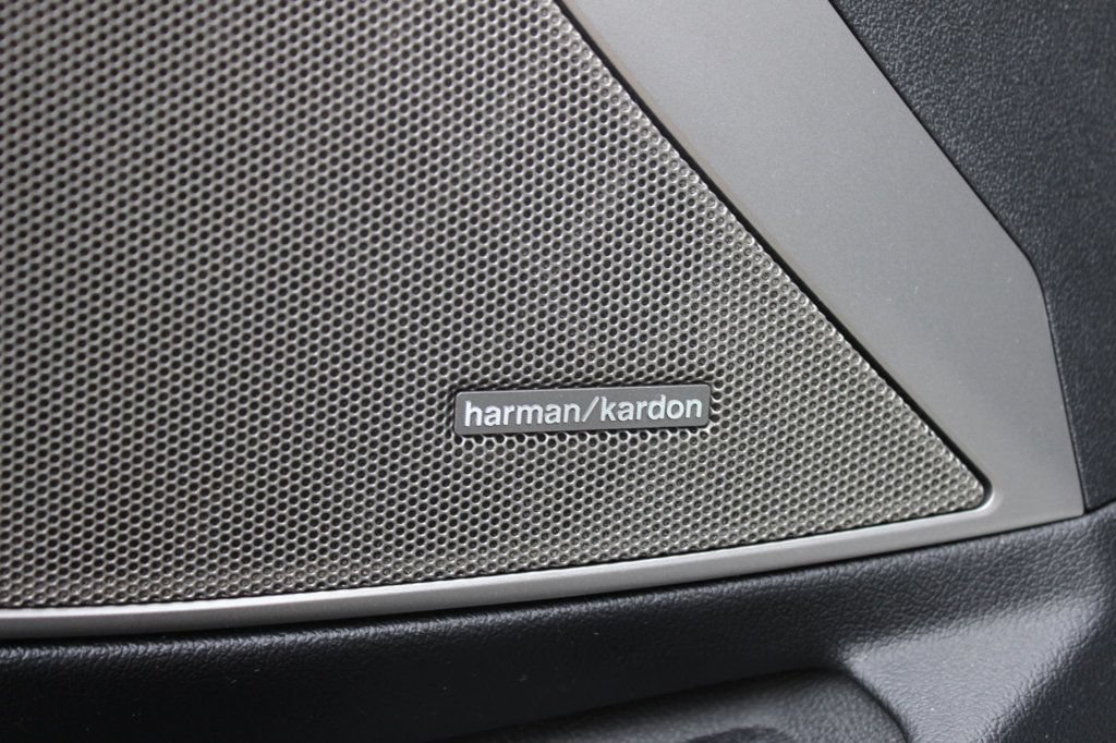 Used 2022 BMW M3 RWD image 15