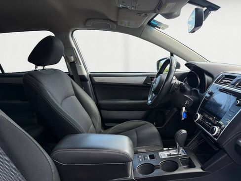 Used 2019 Subaru Outback 2.5i Premium AWD/4WD image 15