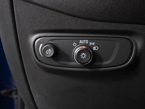 Used 2023 Chevrolet Equinox LT image 24