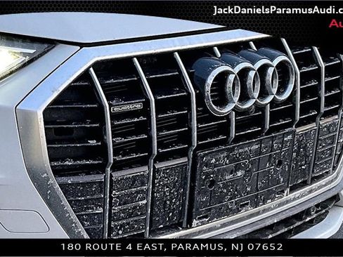 Used 2024 Audi Q3 2.0T Premium Plus image 10