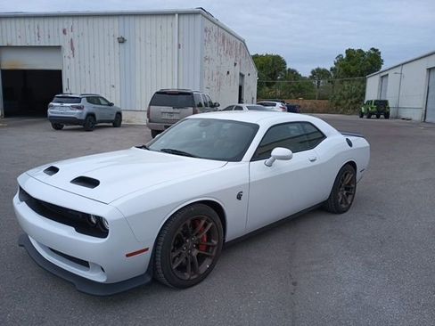 Used 2023 Dodge Challenger SRT Hellcat image 2