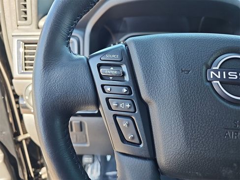 Used 2024 Nissan Titan SV image 16