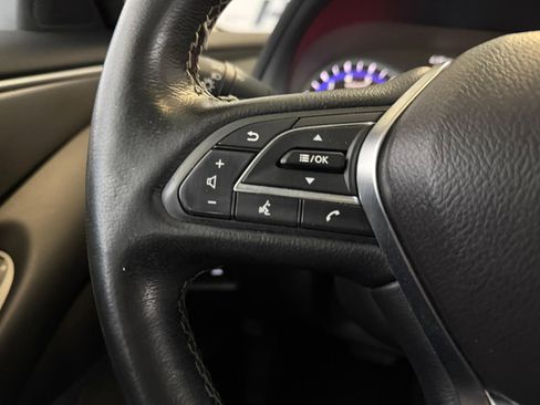 Used 2019 INFINITI Q50 Signature Edition image 30