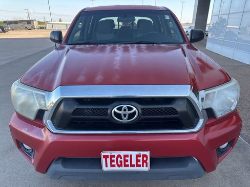 Used 2014 Toyota Tacoma 4x4 Double Cab w/ SR5 Package image 2