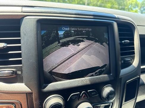 Used 2016 RAM 1500 Express AWD/4WD image 19