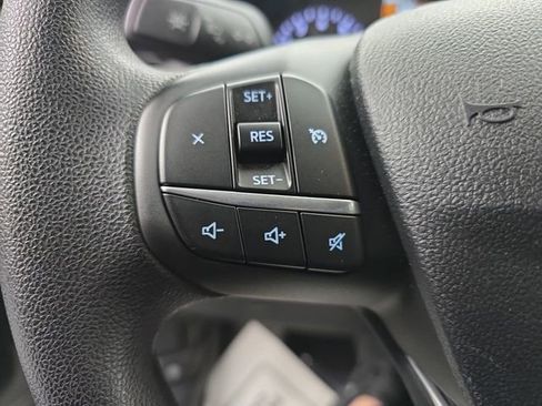 Used 2022 Ford Escape SE image 40