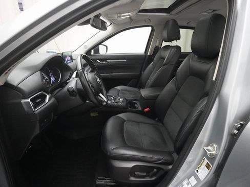 Used 2018 MAZDA CX-5 Touring image 7