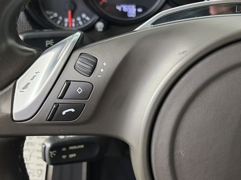 Used 2015 Porsche Panamera 4S image 17