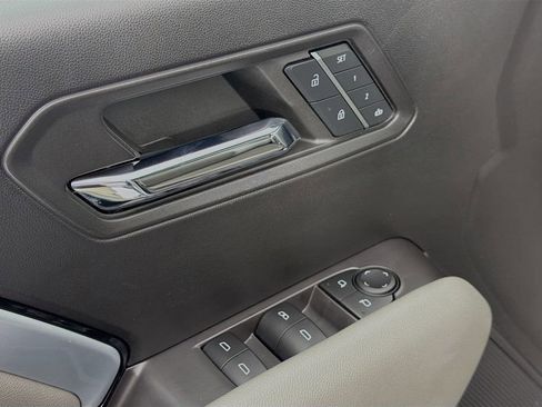 Used 2023 Chevrolet Colorado ZR2 w/ ZR2 Convenience Package III image 18