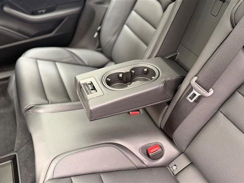 Used 2023 Porsche Taycan w/ Premium Package image 21