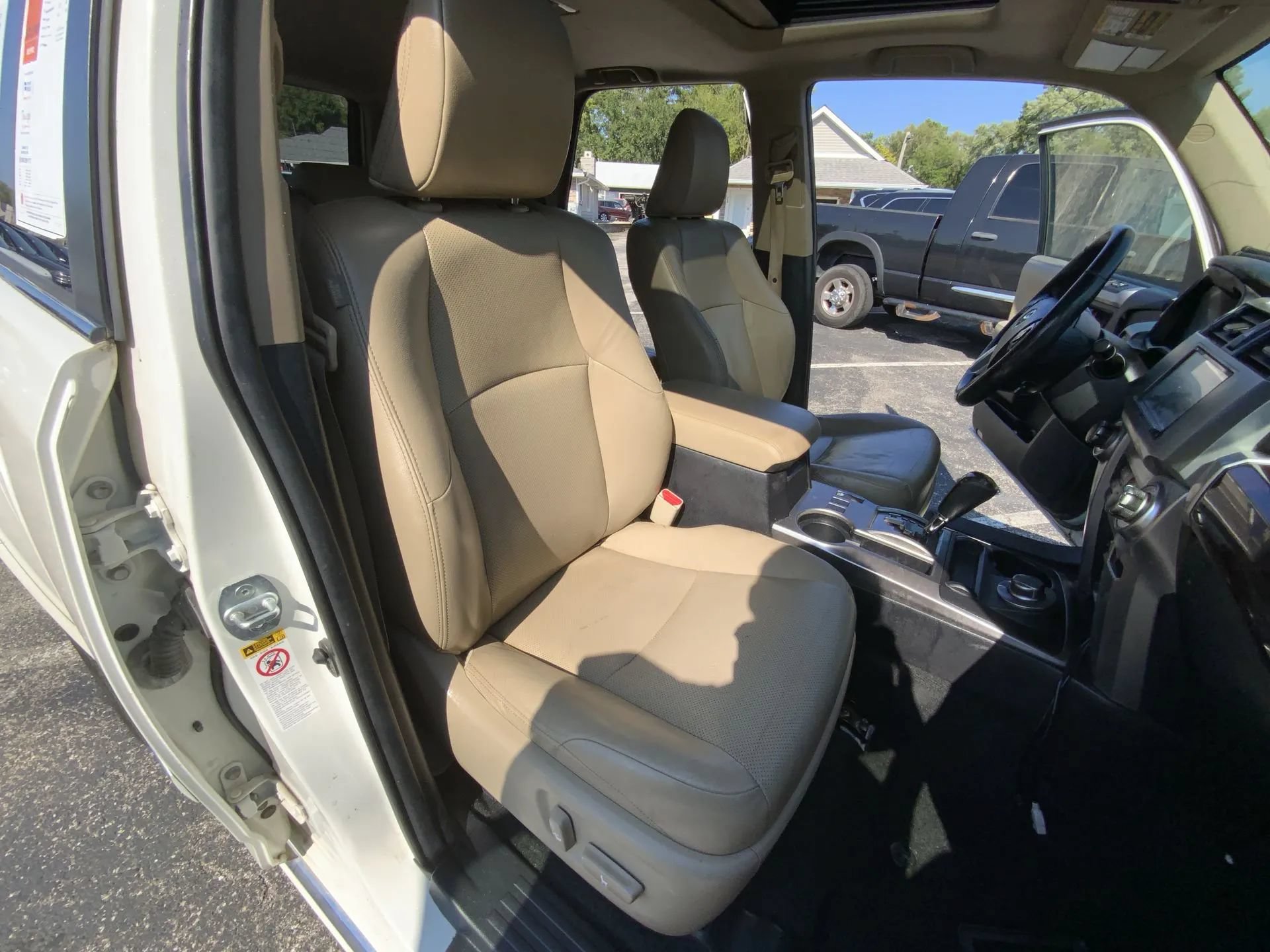 Used 2015 Toyota 4Runner Limited AWD/4WD image 24