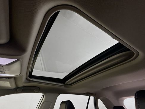 Used 2023 Toyota RAV4 Limited image 22