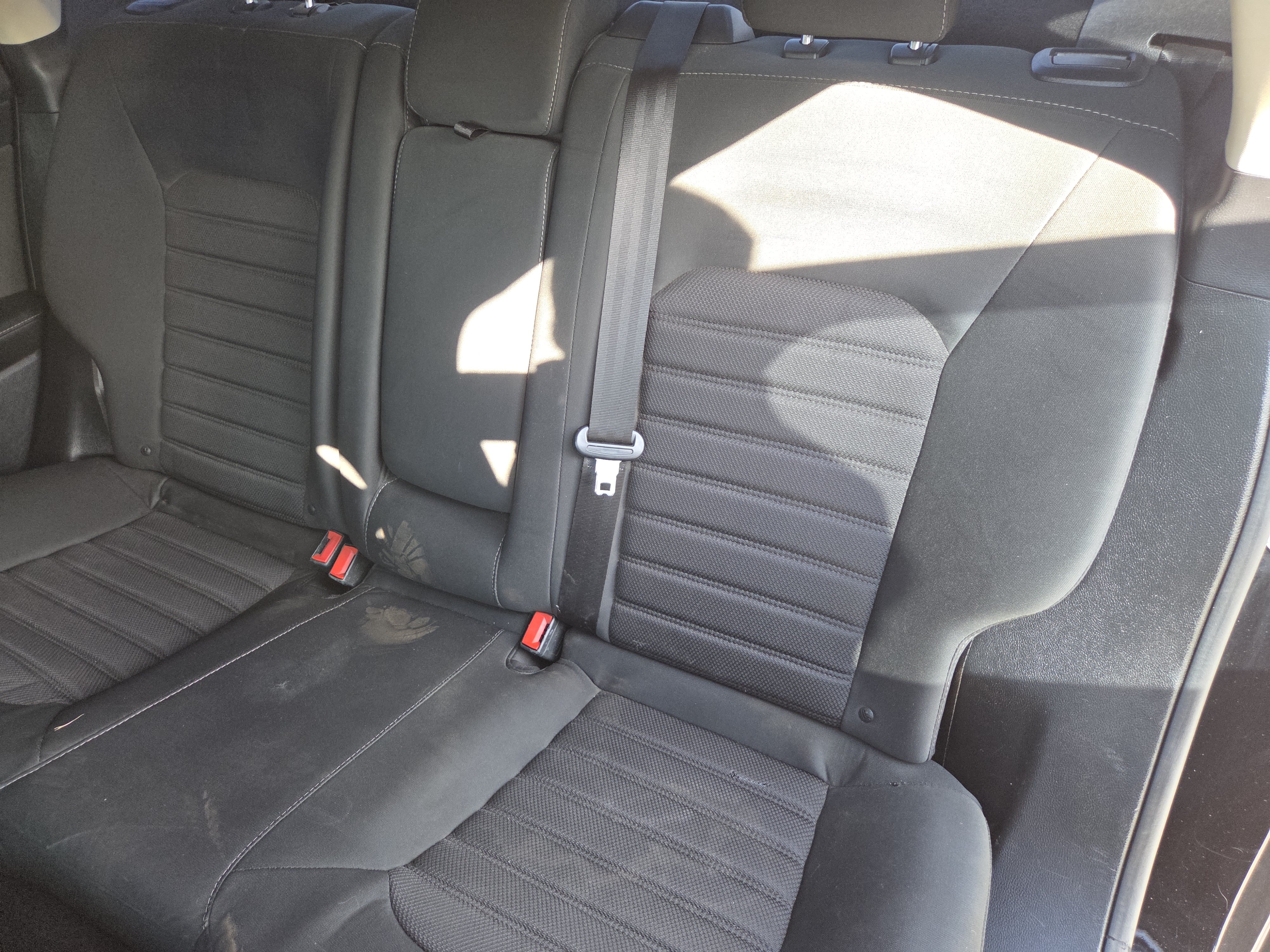 Used 2020 Ford Fusion SE FWD image 12