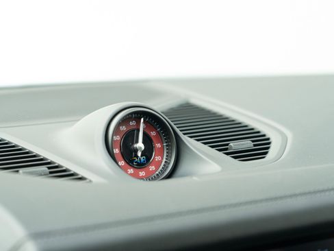 New 2026 Porsche Cayenne GTS image 25