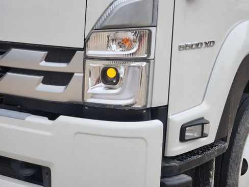 New 2024 Chevrolet Low Cab Forward 6500XD RWD image 15
