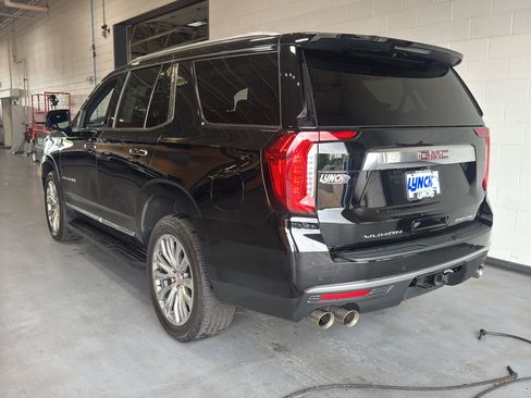 Used 2022 GMC Yukon Denali AWD/4WD image 3