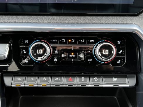 Used 2023 GMC Sierra 1500 Denali w/ Denali Reserve Package image 27