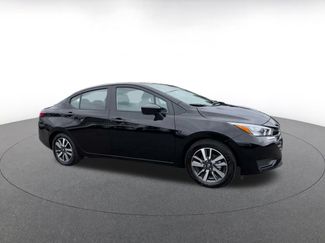 Used 2025 Nissan Versa SV FWD video 2