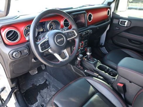 Certified 2023 Jeep Wrangler Unlimited Rubicon w/ Cold Weather Group image 10