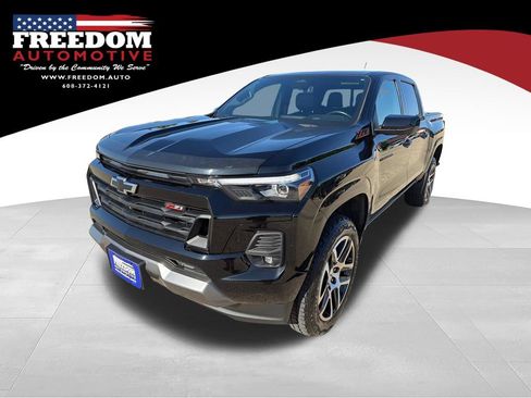Used 2023 Chevrolet Colorado Z71 w/ Z71 Convenience Package 2 AWD/4WD image 1