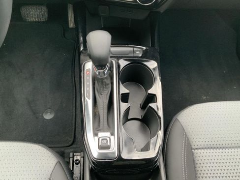 Used 2024 Chevrolet Trax LT w/ Driver Confidence Package image 48