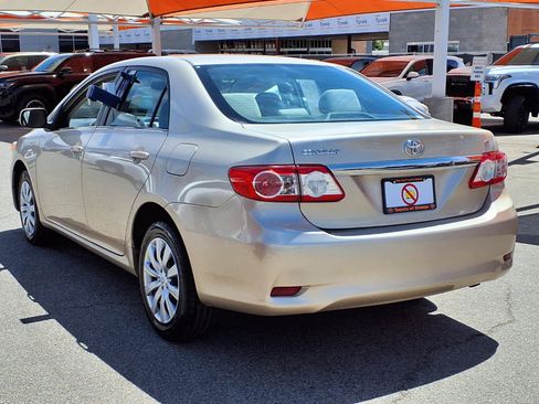 Used 2013 Toyota Corolla LE FWD image 4
