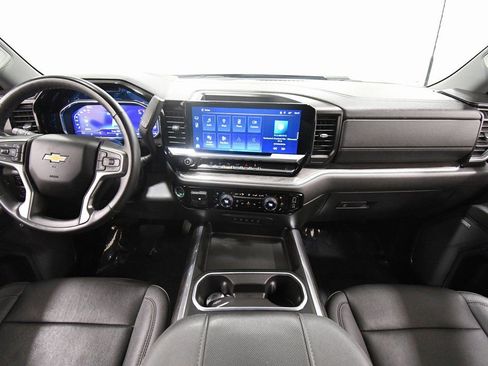 Used 2024 Chevrolet Silverado 2500 LTZ w/ LTZ Plus Package image 3