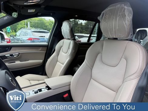 New 2026 Volvo XC90 T8 Ultra w/ Protection Package Premier AWD/4WD image 13