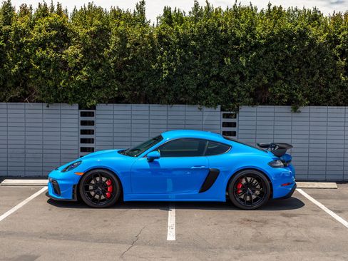 Used 2023 Porsche 718 Cayman GT4 w/ Chrono Package RWD image 19